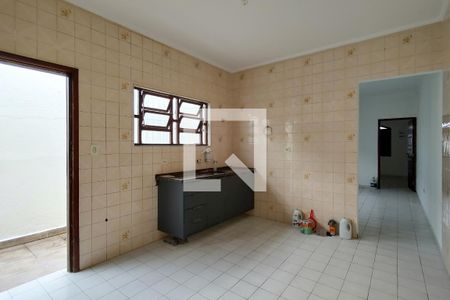 Casa para alugar com 70m², 2 quartos e 2 vagas Casa para alugar com 70m², 2 quartos e 2 vagasCozinha