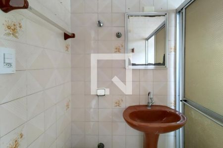 Casa para alugar com 70m², 2 quartos e 2 vagas Casa para alugar com 70m², 2 quartos e 2 vagasBanheiro