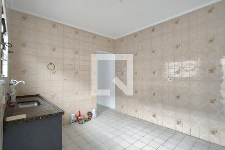 Casa para alugar com 70m², 2 quartos e 2 vagas Casa para alugar com 70m², 2 quartos e 2 vagasCozinha