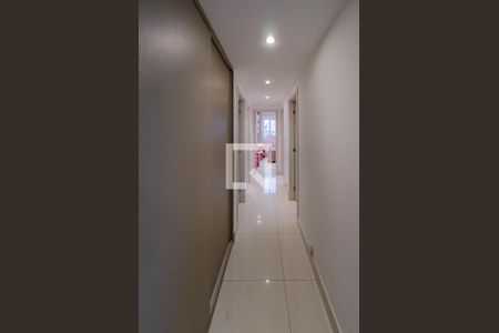 Apartamento para alugar com 120m², 4 quartos e 2 vagasCorredor