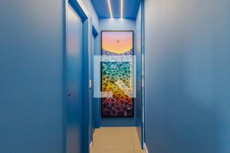 Corredor de apartamento à venda com 2 quartos, 76m² em Vila Anglo Brasileira, São Paulo