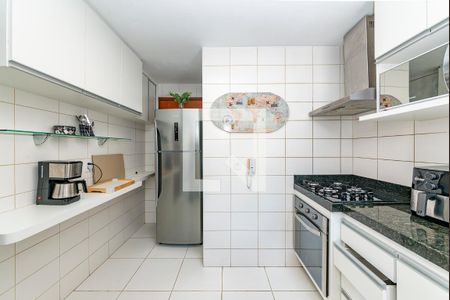 Apartamento à venda com 94m², 3 quartos e 2 vagas Apartamento à venda com 94m², 3 quartos e 2 vagasCozinha