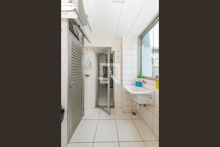 Apartamento à venda com 94m², 3 quartos e 2 vagas Apartamento à venda com 94m², 3 quartos e 2 vagasÁrea de Serviço