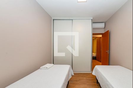 Apartamento à venda com 94m², 3 quartos e 2 vagas Apartamento à venda com 94m², 3 quartos e 2 vagasQuarto 2