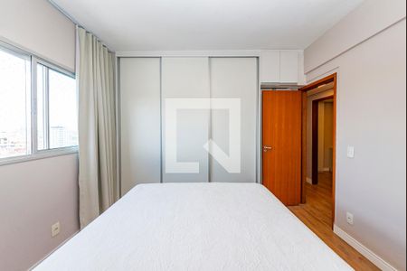 Apartamento à venda com 94m², 3 quartos e 2 vagas Apartamento à venda com 94m², 3 quartos e 2 vagasSuíte
