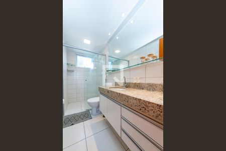 Apartamento à venda com 94m², 3 quartos e 2 vagas Apartamento à venda com 94m², 3 quartos e 2 vagasBanheiro da Suíte