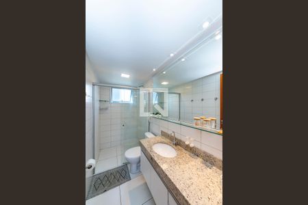 Apartamento à venda com 94m², 3 quartos e 2 vagas Apartamento à venda com 94m², 3 quartos e 2 vagasBanheiro da Suíte