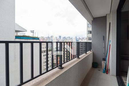 Varanda da Sala/Quarto de kitnet/studio para alugar com 1 quarto, 30m² em Bela Vista, São Paulo
