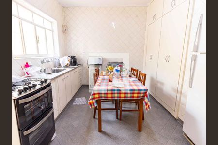 Casa à venda com 267m², 3 quartos e 1 vagaCozinha