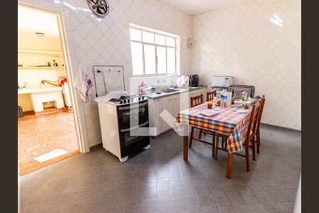 Casa à venda com 267m², 3 quartos e 1 vagaCozinha