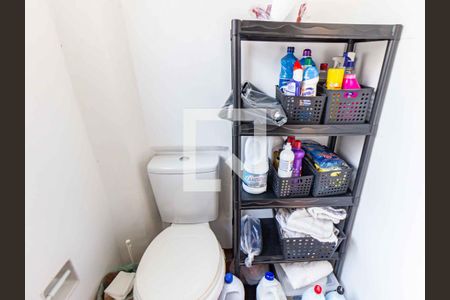 Casa à venda com 267m², 3 quartos e 1 vagaBanheiro de serviço