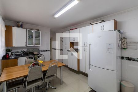 Casa à venda com 120m², 4 quartos e 2 vagas Casa à venda com 120m², 4 quartos e 2 vagasCozinha