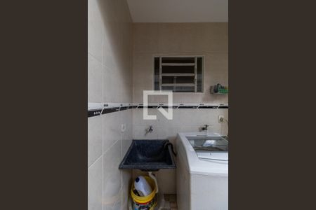 Casa à venda com 120m², 4 quartos e 2 vagas Casa à venda com 120m², 4 quartos e 2 vagasÁrea de Serviço