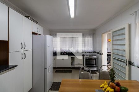 Casa à venda com 120m², 4 quartos e 2 vagas Casa à venda com 120m², 4 quartos e 2 vagasCozinha