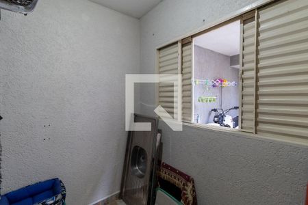 Casa à venda com 120m², 4 quartos e 2 vagas Casa à venda com 120m², 4 quartos e 2 vagasQuarto de Serviço