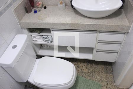 Apartamento para alugar com 70m², 2 quartos e 2 vagasBanheiro 1
