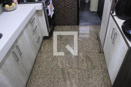 Apartamento para alugar com 70m², 2 quartos e 2 vagasCozinha