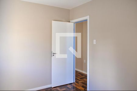 Quarto 1 de apartamento à venda com 2 quartos, 56m² em Cristal, Porto Alegre