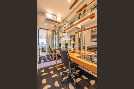 Apartamento à venda com 70m², 2 quartos e 1 vagaEscritório