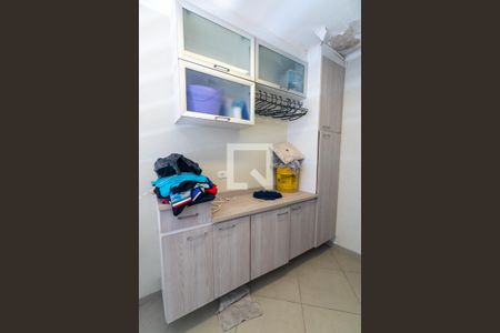 Casa para alugar com 172m², 3 quartos e 2 vagas Casa para alugar com 172m², 3 quartos e 2 vagasÁrea de Serviço - Armários