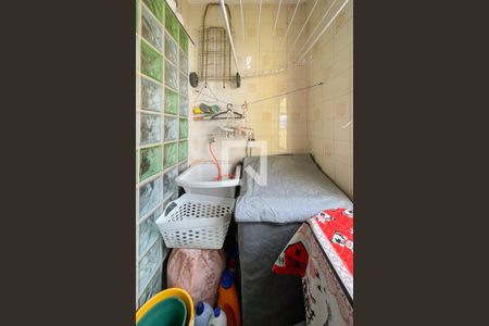 Apartamento à venda com 70m², 2 quartos e 1 vagaÁrea de Serviço