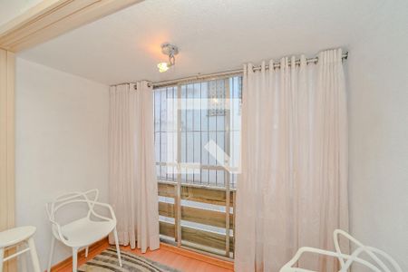 Sala de apartamento à venda com 1 quarto, 56m² em Passo da Areia, Porto Alegre