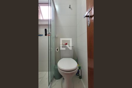 Apartamento à venda com 90m², 2 quartos e 1 vaga Apartamento à venda com 90m², 2 quartos e 1 vagaBanheiro