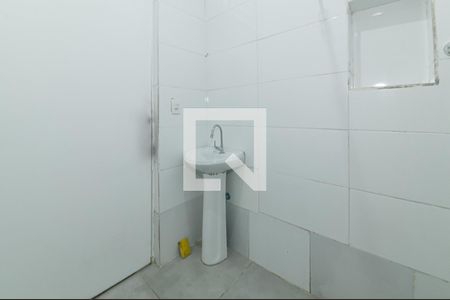 Banheiro de casa para alugar com 1 quarto, 45m² em Jardim Aeroporto, São Paulo