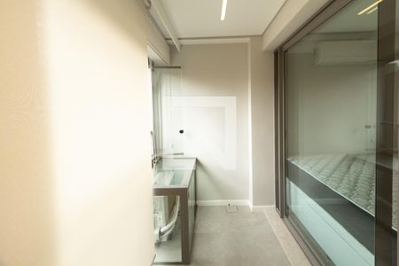 Studio para alugar com 29m², 1 quarto e sem vaga Studio para alugar com 29m², 1 quarto e sem vagaVaranda