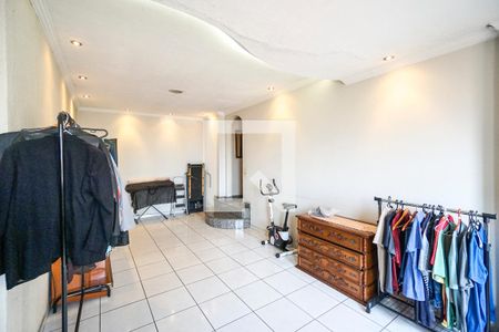 Casa à venda com 250m², 3 quartos e 2 vagas Casa à venda com 250m², 3 quartos e 2 vagasQuarto 02