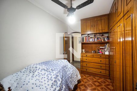 Casa à venda com 250m², 3 quartos e 2 vagas Casa à venda com 250m², 3 quartos e 2 vagasQuarto 01