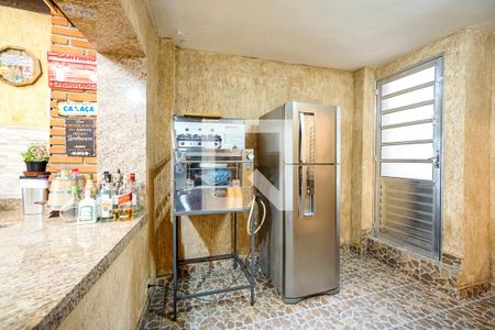 Casa à venda com 250m², 3 quartos e 2 vagas Casa à venda com 250m², 3 quartos e 2 vagasTerraço