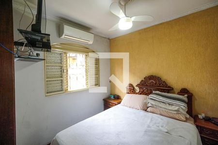 Casa à venda com 250m², 3 quartos e 2 vagas Casa à venda com 250m², 3 quartos e 2 vagasSuíte 02