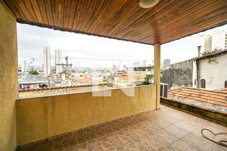 Casa à venda com 250m², 3 quartos e 2 vagas Casa à venda com 250m², 3 quartos e 2 vagasVaranda da suíte 01