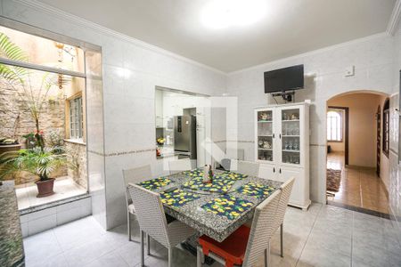 Casa à venda com 250m², 3 quartos e 2 vagas Casa à venda com 250m², 3 quartos e 2 vagasCopa