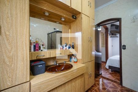 Casa à venda com 250m², 3 quartos e 2 vagas Casa à venda com 250m², 3 quartos e 2 vagasBanheiro da suíte 02