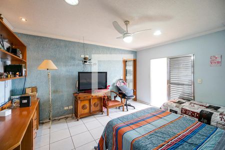 Casa à venda com 250m², 3 quartos e 2 vagas Casa à venda com 250m², 3 quartos e 2 vagasSuíte 01