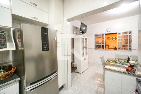 Casa à venda com 250m², 3 quartos e 2 vagas Casa à venda com 250m², 3 quartos e 2 vagasCozinha