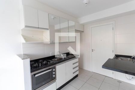 Cozinha de apartamento para alugar com 1 quarto, 32m² em Vila Ré, São Paulo
