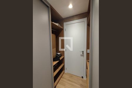 Apartamento à venda com 119m², 3 quartos e 2 vagasCloset da suite 1
