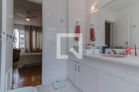 Apartamento à venda com 202m², 4 quartos e 1 vagaBanheiro Quarto 4