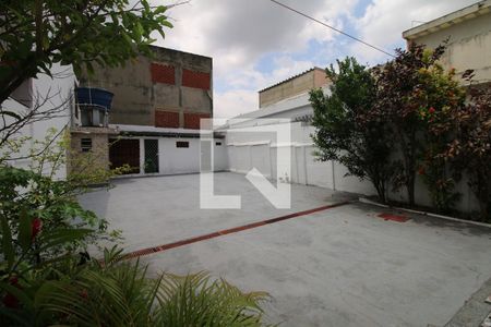 Casa à venda com 50m², 4 quartos e 2 vagasQuintal