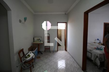 Casa à venda com 50m², 4 quartos e 2 vagasHall 2º piso