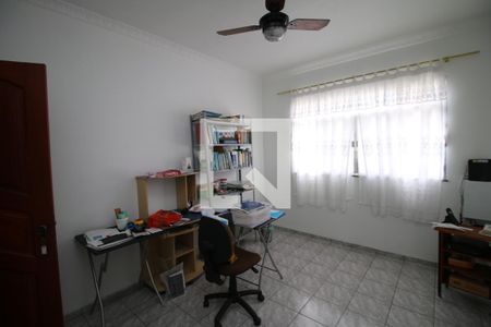 Casa à venda com 50m², 4 quartos e 2 vagasQuarto 4
