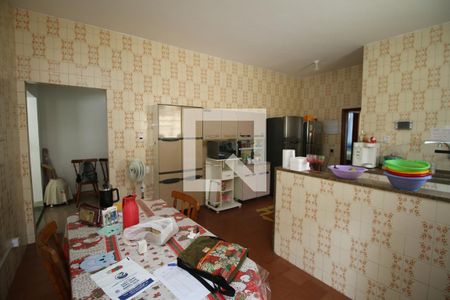 Casa à venda com 50m², 4 quartos e 2 vagasCozinha e Copa