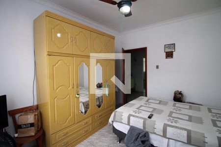 Casa à venda com 50m², 4 quartos e 2 vagasQuarto 3 Suíte