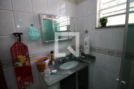 Casa à venda com 50m², 4 quartos e 2 vagasBanheiro Social 2