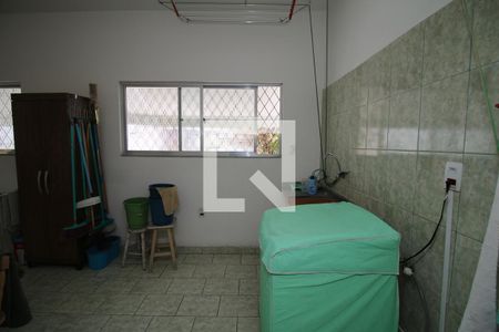 Casa à venda com 50m², 4 quartos e 2 vagasÁrea de Serviço