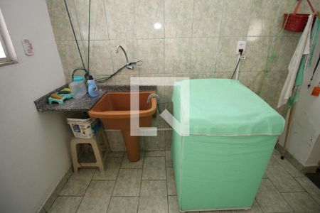 Casa à venda com 50m², 4 quartos e 2 vagasÁrea de Serviço