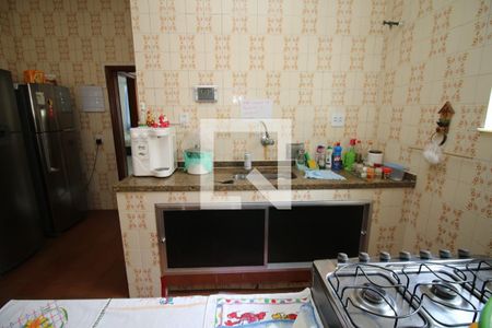 Casa à venda com 50m², 4 quartos e 2 vagasCozinha